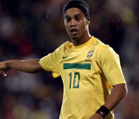 开云体育世界杯-当诺坎普的呐喊穿透篮球馆，巴萨式哲学如何击溃桑巴军团的季后赛迷思