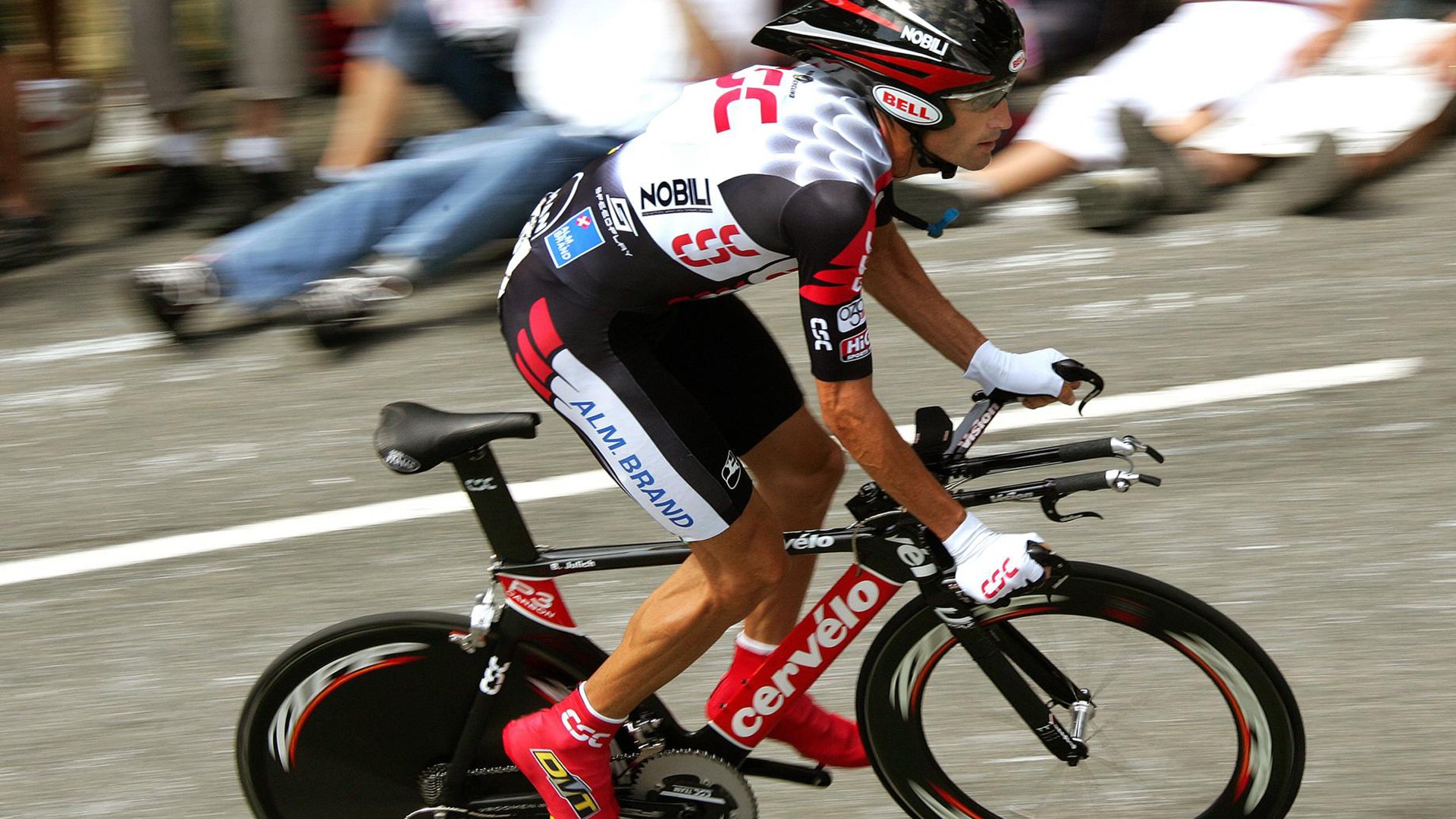 爱德华兹对手完全无解，国王打穿雄鹿，新王当立与旧秩序的黄昏