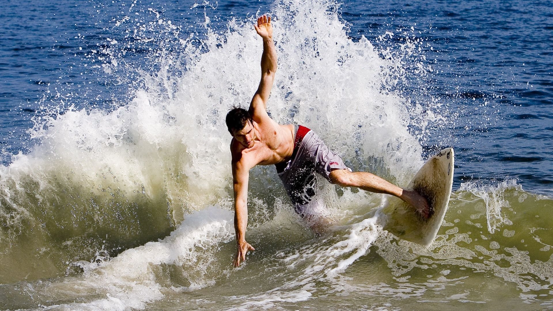 玻利维亚制霸里昂，赖斯成为关键先生，南美足球的降维打击与欧洲足坛的权力转移